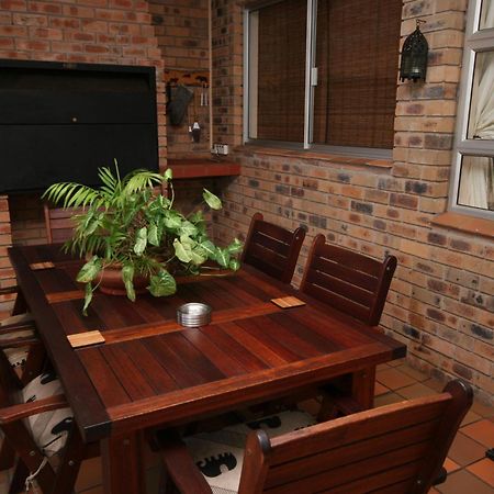 Duneside Guest House Richards Bay Eksteriør billede