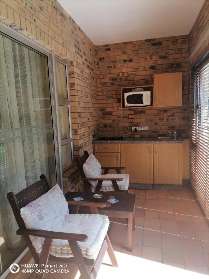 Duneside Guest House Richards Bay Eksteriør billede