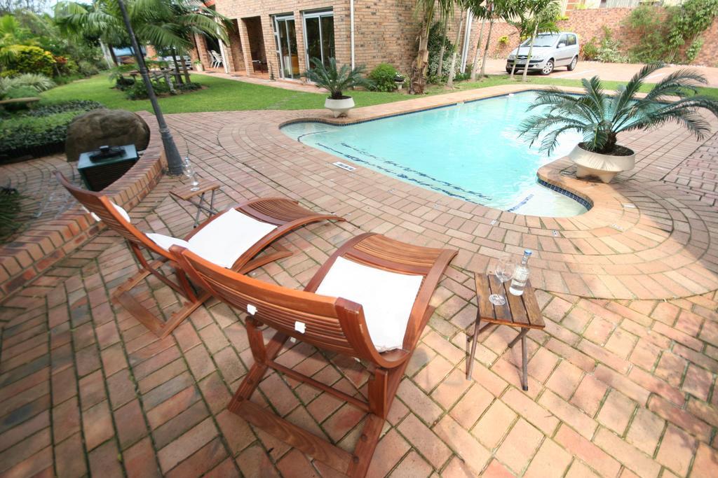 Duneside Guest House Richards Bay Eksteriør billede